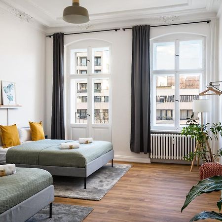 Riesiges Apartment Nahe Kudamm Sehr Schoner Altbau 123M2 Gross 12 Gaste Berlin Exteriör bild