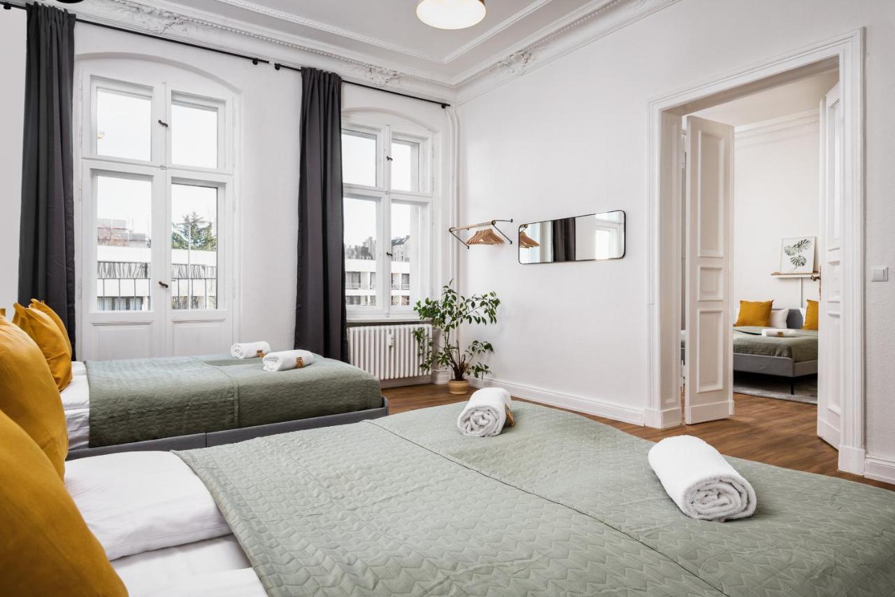 Riesiges Apartment Nahe Kudamm Sehr Schoner Altbau 123M2 Gross 12 Gaste Berlin Exteriör bild